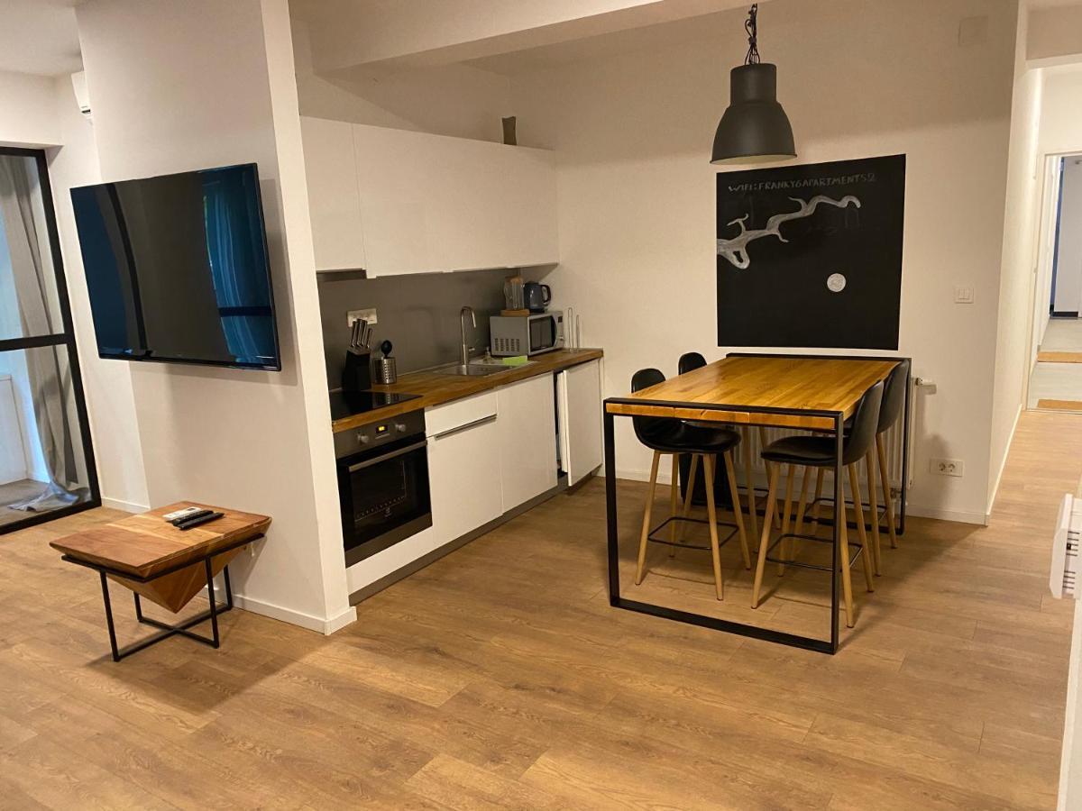 Apartment Franky 6 , 1 St Floor Zágráb Kültér fotó